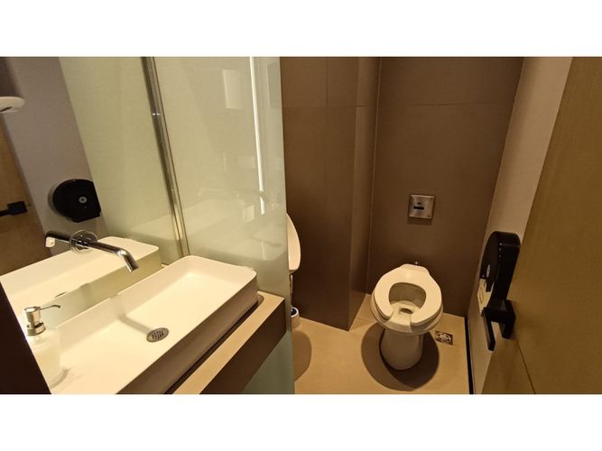 Oficina en arriendo en El Velodromo, Medellín, 270 m² · foto 16 de 24