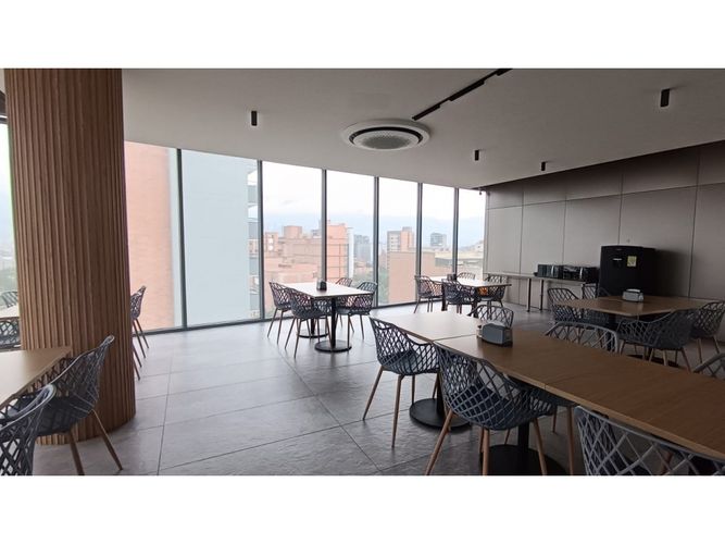 Oficina en arriendo en El Velodromo, Medellín, 270 m² · foto 23 de 24