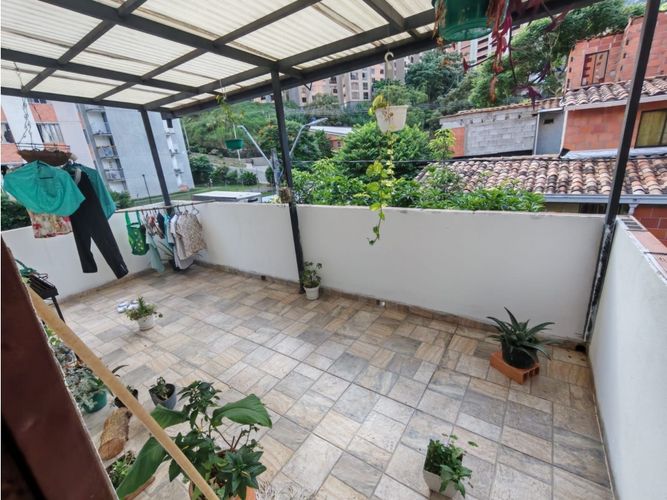 Casa de 4 alcobas en venta en La Primavera, Bello, 150 m² · foto 5 de 17