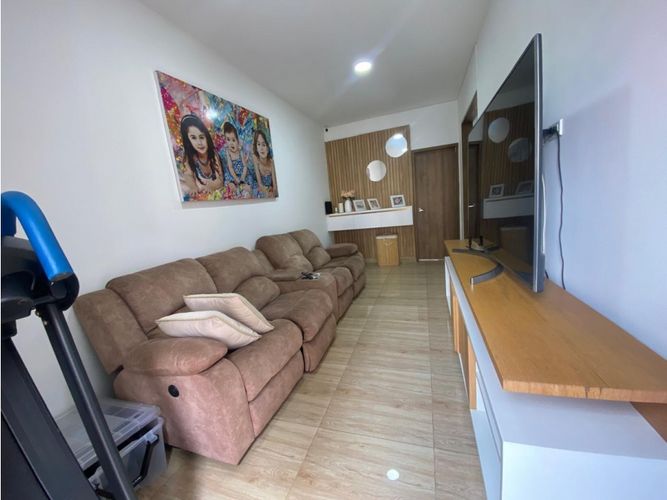 Casa de 4 alcobas en venta en El Tesoro, Medellín, 238 m² · foto 21 de 24