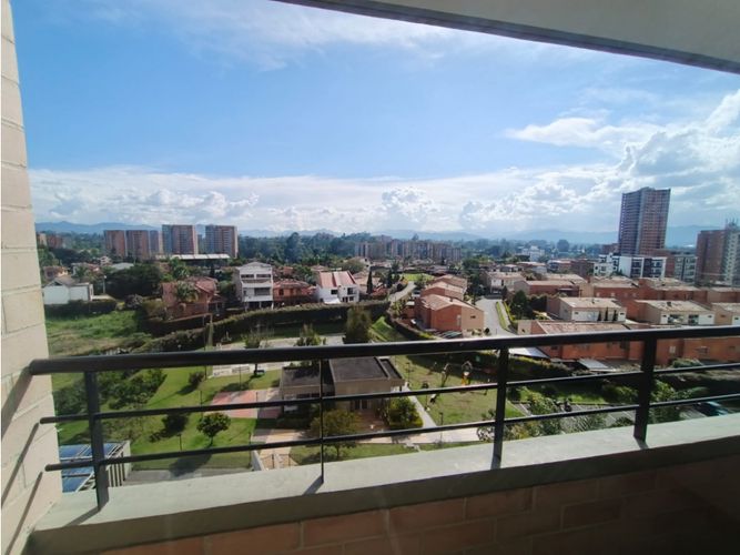 Apartamento de 3 alcobas en arriendo en Los Colegios, Rionegro, 78 m² · foto 2 de 18