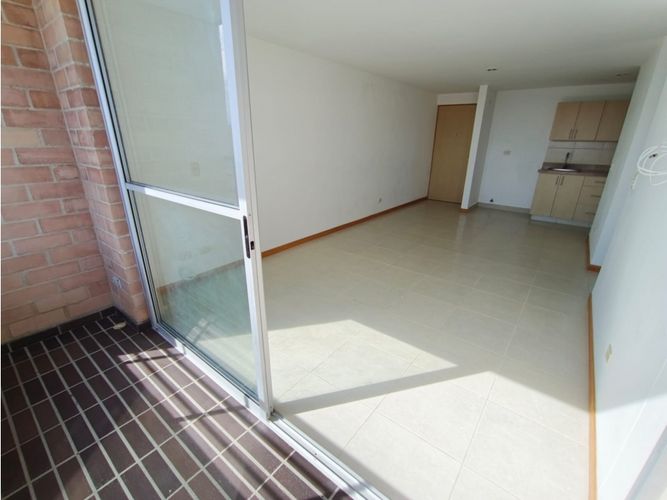 Apartamento de 3 alcobas en arriendo en Los Colegios, Rionegro, 78 m² · foto 10 de 18