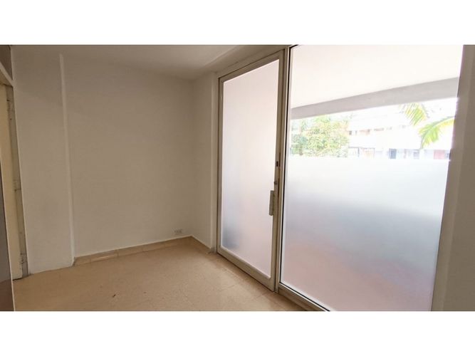 Oficina en arriendo en Nueva Villa De Aburra, Medellín, 31 m² · foto 4 de 14