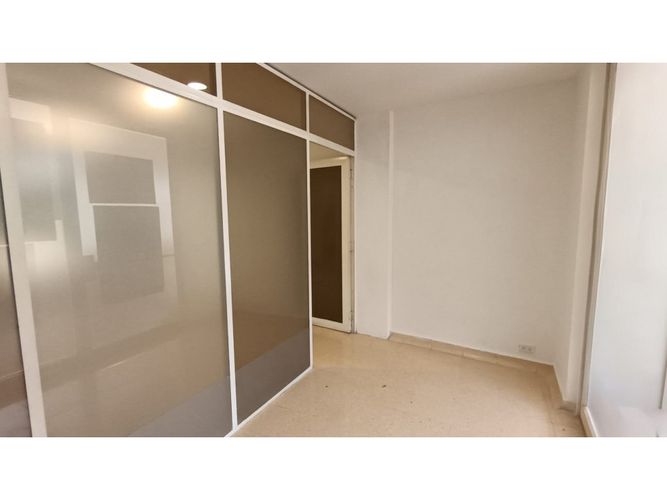 Oficina en arriendo en Nueva Villa De Aburra, Medellín, 31 m² · foto 5 de 14