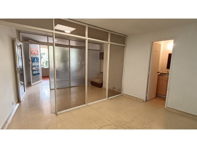 Oficina en arriendo en Nueva Villa De Aburra, Medellín, 31 m² · foto 9 de 14