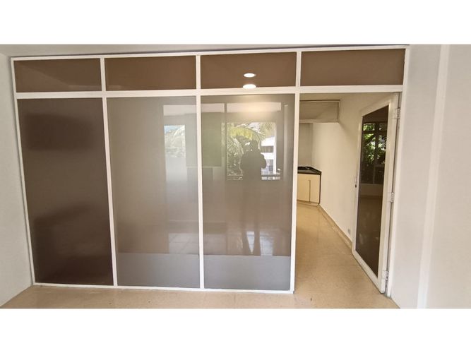 Oficina en arriendo en Nueva Villa De Aburra, Medellín, 31 m² · foto 10 de 14