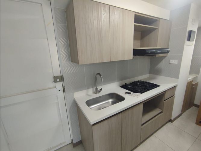 Apartamento de 3 alcobas en venta en Bello, 52 m² · foto 2 de 15