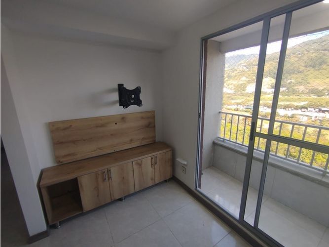 Apartamento de 3 alcobas en venta en Bello, 52 m² · foto 5 de 15