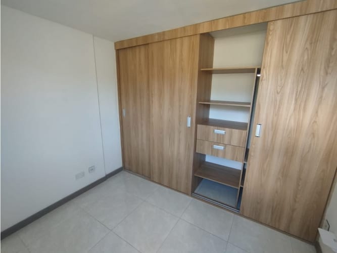 Apartamento de 3 alcobas en venta en Bello, 52 m² · foto 9 de 15