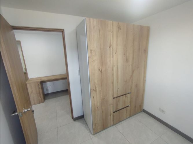 Apartamento de 3 alcobas en venta en Bello, 52 m² · foto 12 de 15