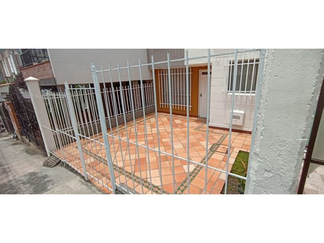 Casa de 5 alcobas en venta en Cabañas, Bello, 95 m² · foto 14 de 16
