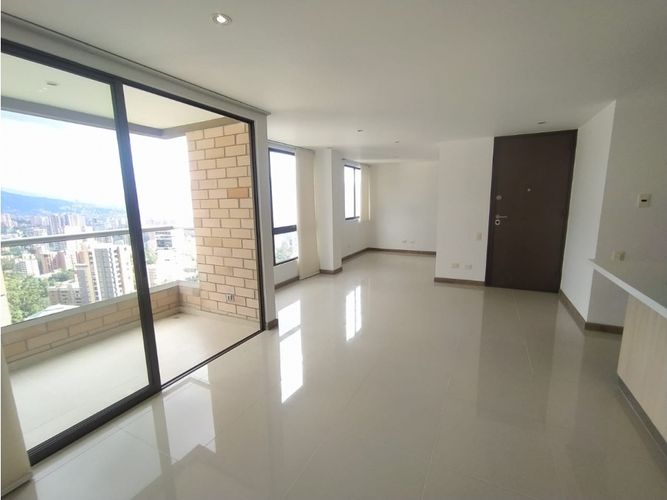 Apartamento de 3 alcobas en arriendo en Vía Las Palmas, Medellín, 75 m² · foto 2 de 20