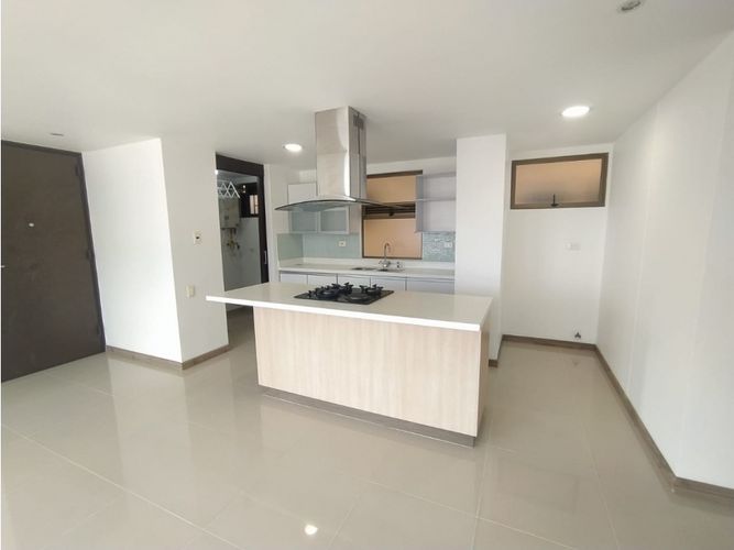 Apartamento de 3 alcobas en arriendo en Vía Las Palmas, Medellín, 75 m² · foto 6 de 20