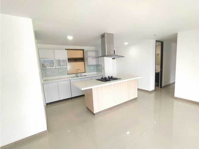 Apartamento de 3 alcobas en arriendo en Vía Las Palmas, Medellín, 75 m² · foto 7 de 20