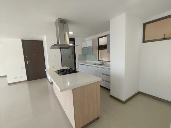 Apartamento de 3 alcobas en arriendo en Vía Las Palmas, Medellín, 75 m² · foto 8 de 20