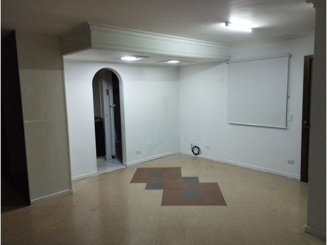 Local en arriendo en Simon Bolivar, Medellín, 37 m² · foto 3 de 8