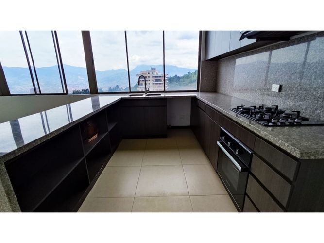 Apartamento de 4 alcobas en arriendo en Vía Las Palmas, Medellín, 168 m² · foto 6 de 24