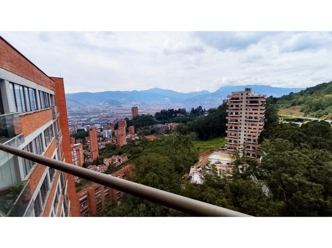 Apartamento de 4 alcobas en arriendo en Vía Las Palmas, Medellín, 168 m² · foto 12 de 24