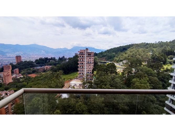 Apartamento de 4 alcobas en arriendo en Vía Las Palmas, Medellín, 168 m² · foto 13 de 24