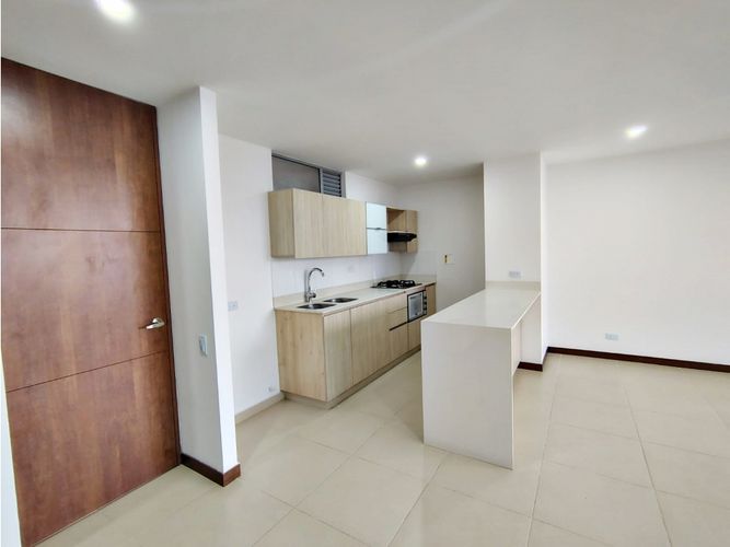 Apartamento de 3 alcobas en arriendo en Loma De Los Gonzalez, Medellín, 100 m² · foto 5 de 20