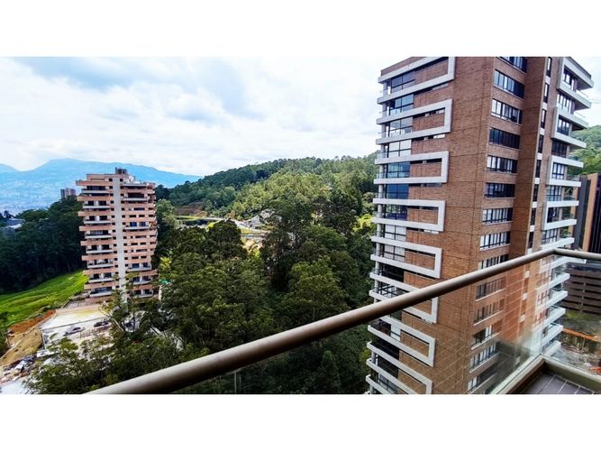 Apartamento de 4 alcobas en arriendo en Vía Las Palmas, Medellín, 168 m² · foto 15 de 24