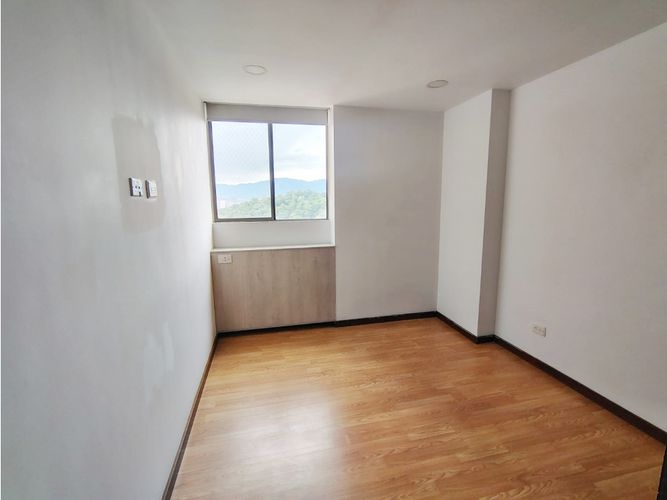 Apartamento de 3 alcobas en venta en Las Palmas, Medellín, 79 m² · foto 14 de 18
