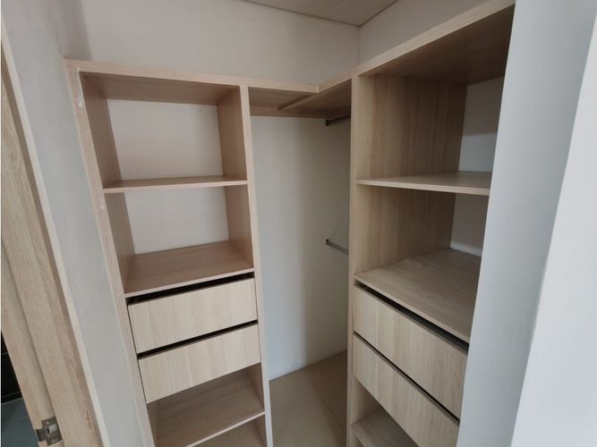 Apartamento de 3 alcobas en venta en Centro, Bello, 87 m² · foto 14 de 19