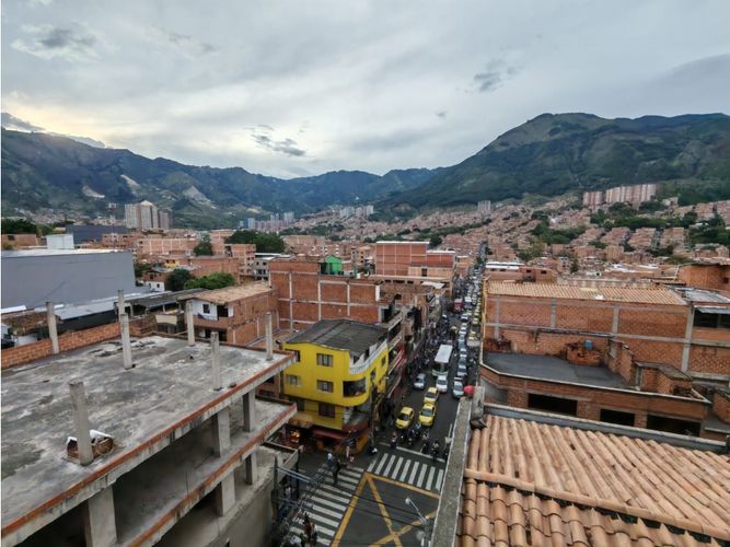 Apartamento de 3 alcobas en venta en Centro, Bello, 87 m² · foto 19 de 19