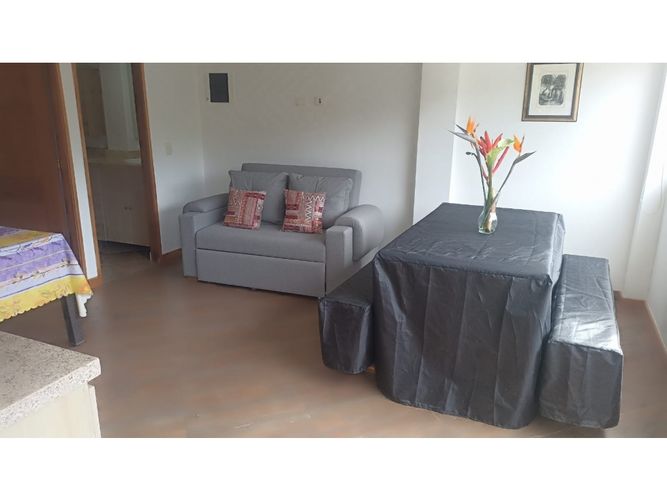 Casa de 4 alcobas en arriendo en Guayaquil, Guarne, 300 m² · foto 13 de 24