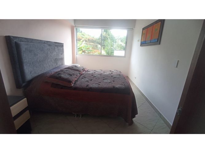 Casa de 4 alcobas en arriendo en Guayaquil, Guarne, 300 m² · foto 17 de 24