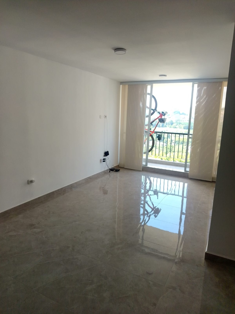 Apartamento en venta en Los Naranjos, Dosquebradas · foto 2 de 15