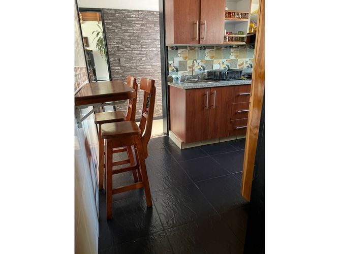 Casa de 4 alcobas en venta en Boston, Medellín, 159 m² · foto 2 de 23