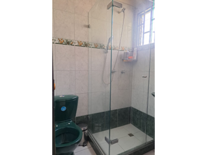 Casa de 4 alcobas en venta en Boston, Medellín, 159 m² · foto 16 de 23