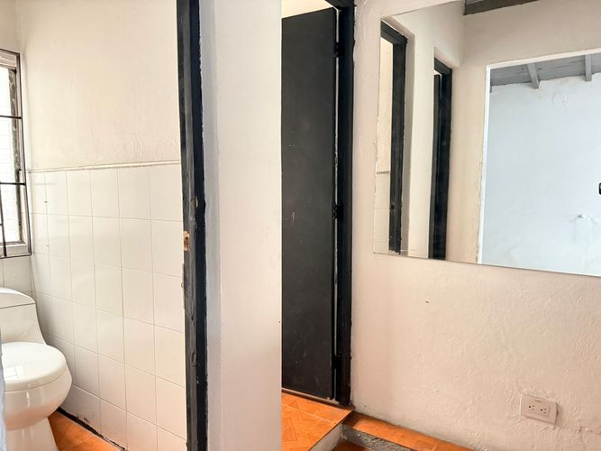 Bodega en arriendo en El Poblado, Medellín, 145 m² · foto 6 de 9