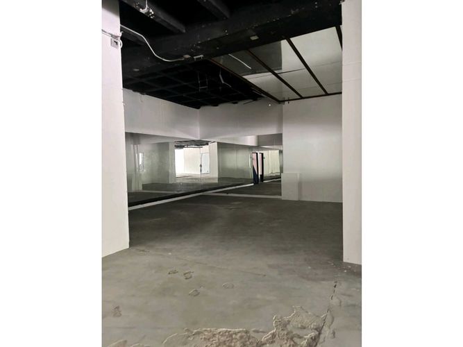 Local en arriendo en Estadio, Medellín, 750 m² · foto 8 de 11