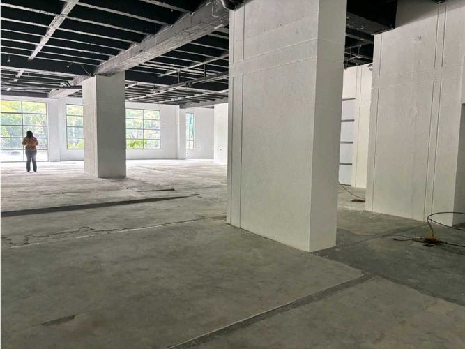 Local en arriendo en Estadio, Medellín, 750 m² · foto 10 de 11