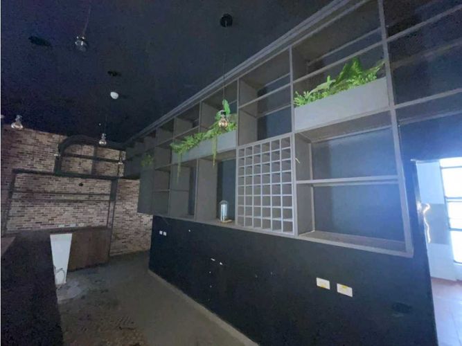 Local en arriendo en Los Colores, Medellín, 144 m² · foto 8 de 17