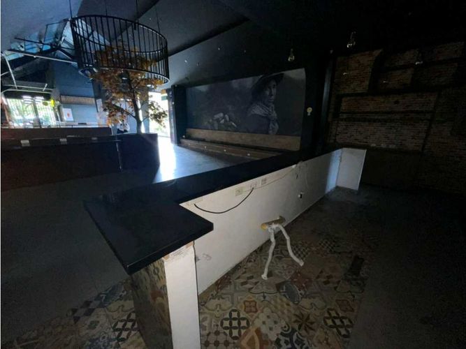 Local en arriendo en Los Colores, Medellín, 144 m² · foto 9 de 17