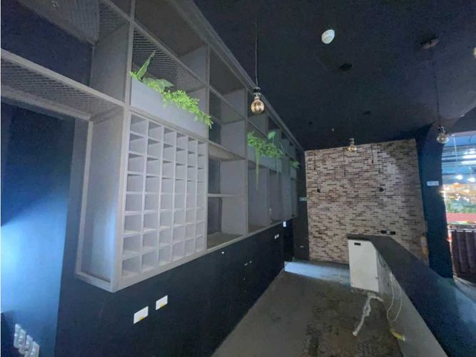 Local en arriendo en Los Colores, Medellín, 144 m² · foto 10 de 17