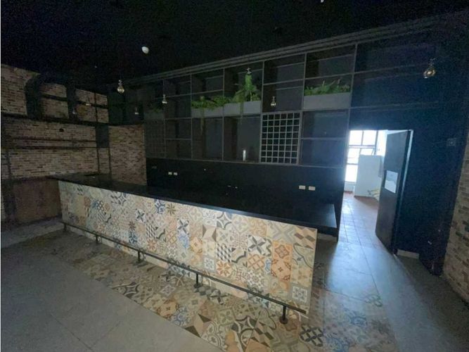 Local en arriendo en Los Colores, Medellín, 144 m² · foto 14 de 17