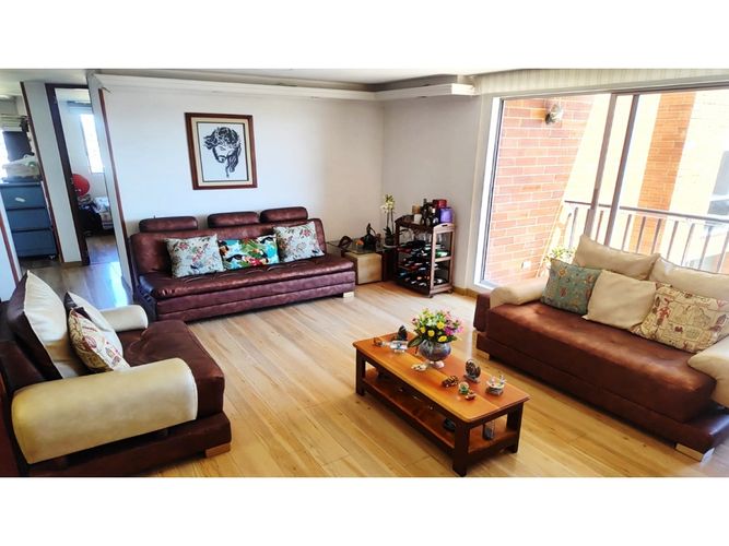 Apartamento de 3 alcobas en venta en Centro Comercial Titán Plaza, Bogotá, 93 m² · foto 4 de 24