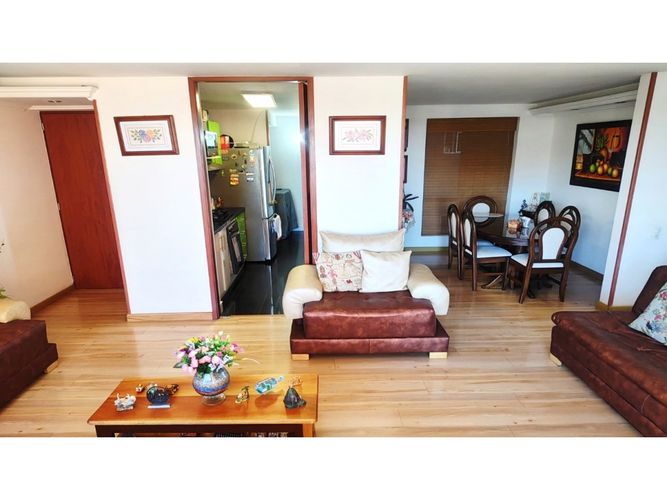 Apartamento de 3 alcobas en venta en Centro Comercial Titán Plaza, Bogotá, 93 m² · foto 10 de 24