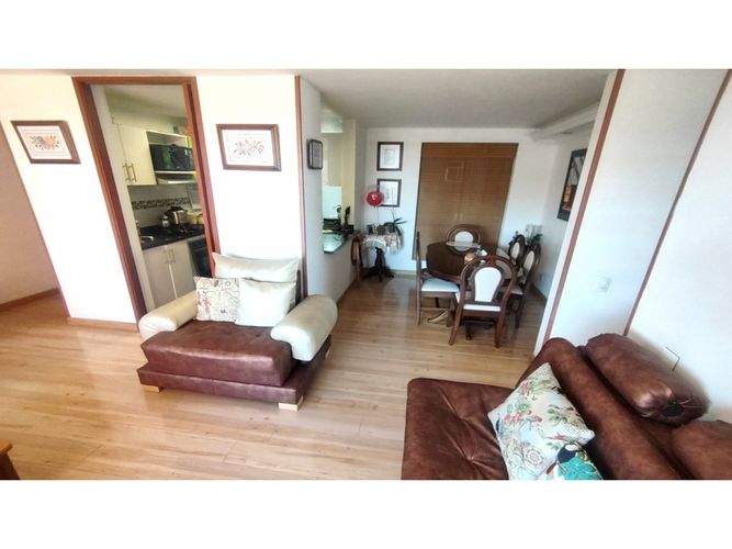 Apartamento de 3 alcobas en venta en Centro Comercial Titán Plaza, Bogotá, 93 m² · foto 13 de 24