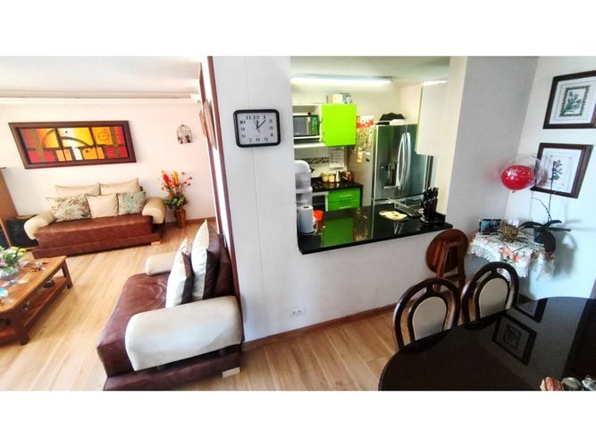 Apartamento de 3 alcobas en venta en Centro Comercial Titán Plaza, Bogotá, 93 m² · foto 18 de 24