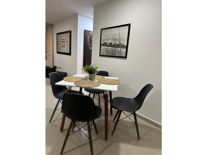Apartamento de 3 alcobas en arriendo en Vegas De La Doctora, Medellín, 57 m² · foto 2 de 14