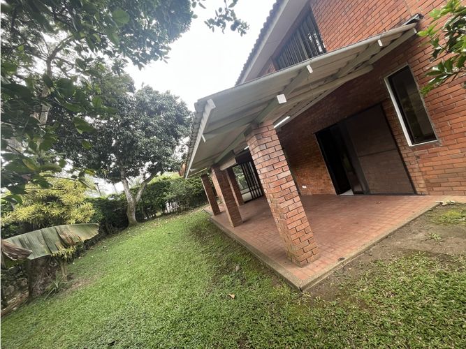 Casa de 3 alcobas en venta en Pance, Cali, 360 m² · foto 2 de 24