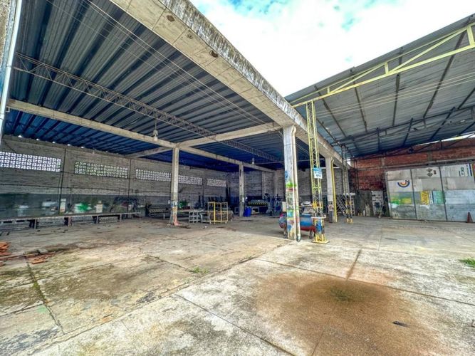 Bodega en arriendo en San Rafael, Bucaramanga, 1700 m² · foto 2 de 6