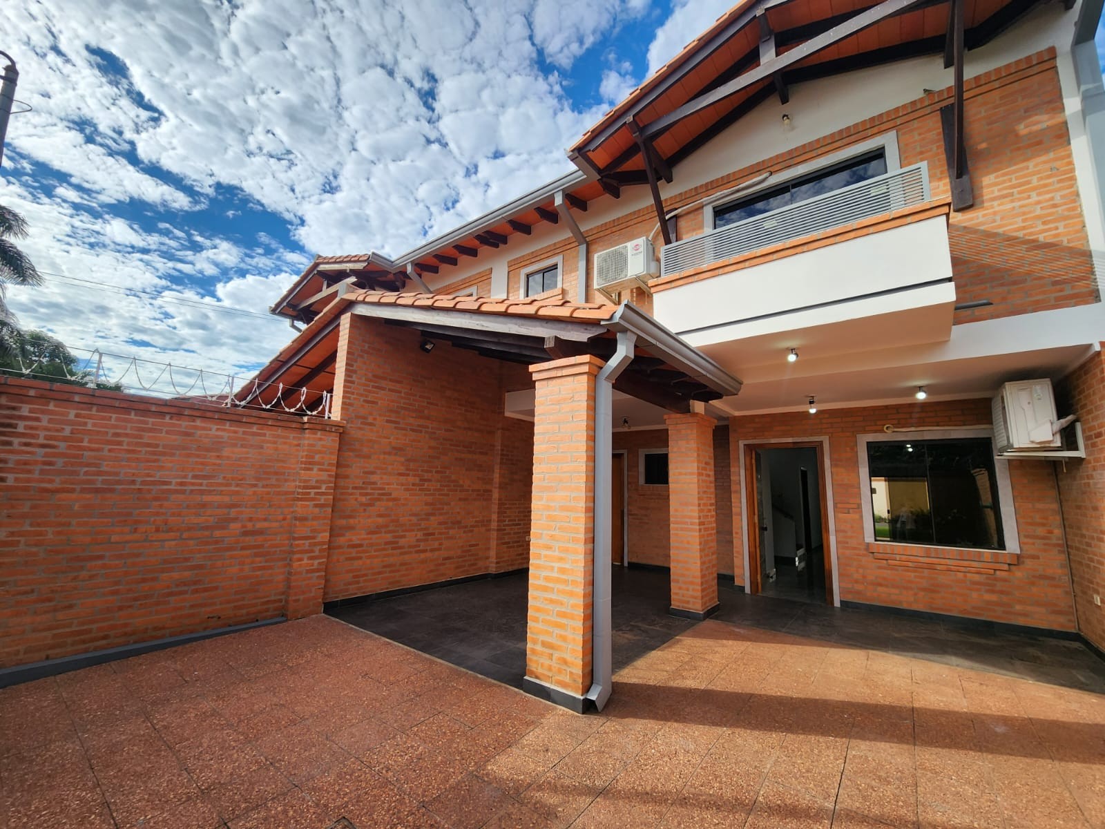 EN ALQUILER - DUPLEX CON JARDIN EN FDO. ZONA NORTE — foto 3