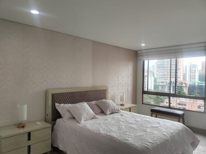 Apartamento de 2 alcobas en arriendo en El Poblado, Medellín, 130 m² · foto 10 de 16
