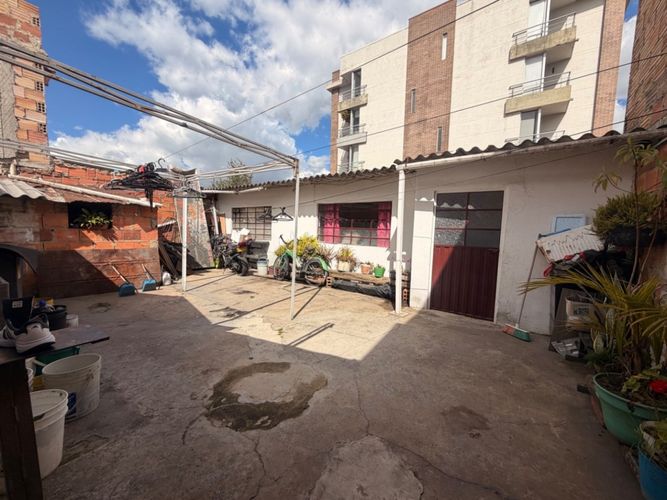 Casa de 4 alcobas en venta en Centro, Funza, 220 m² · foto 15 de 18